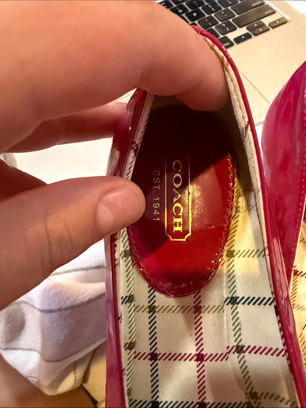 Coach Glossy Patent Ballet Flats in Hot Pink size 5 women’s - Picture 2 of 8